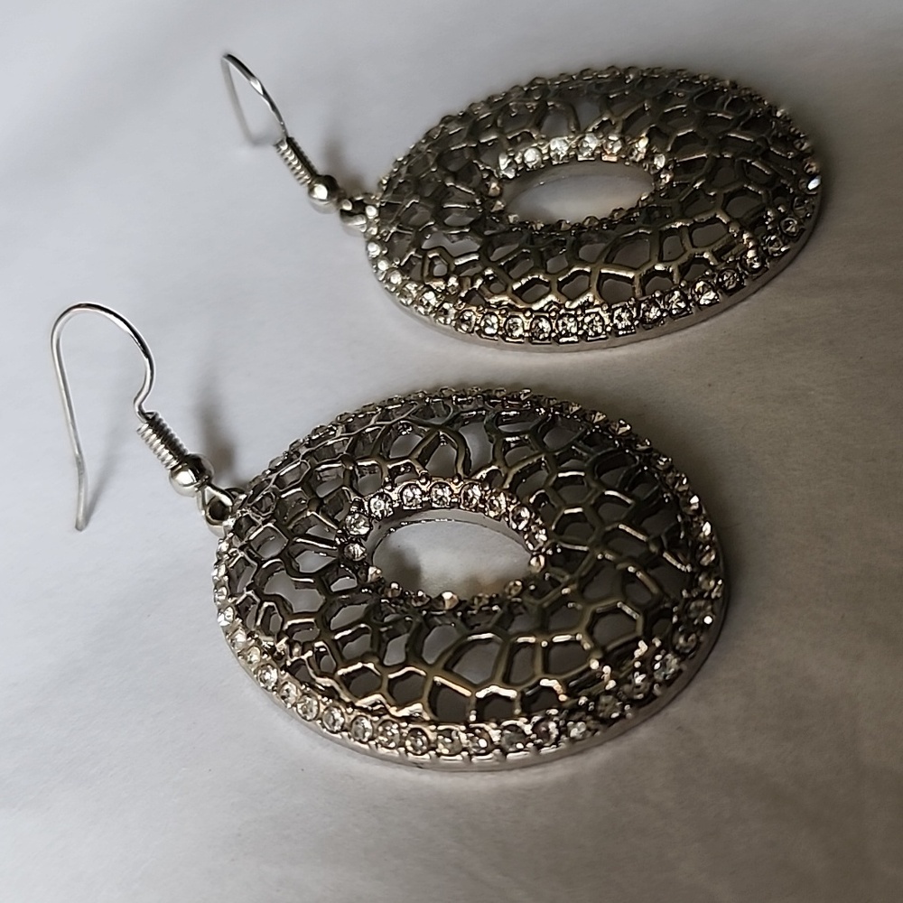 Previously Loved Rhinestone  Lace Style  Earrings - Picture 6 of 7